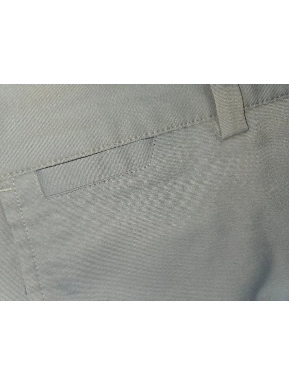 Nike Golf Dri-Fit Standard Fit Light Gray Shorts Size 40